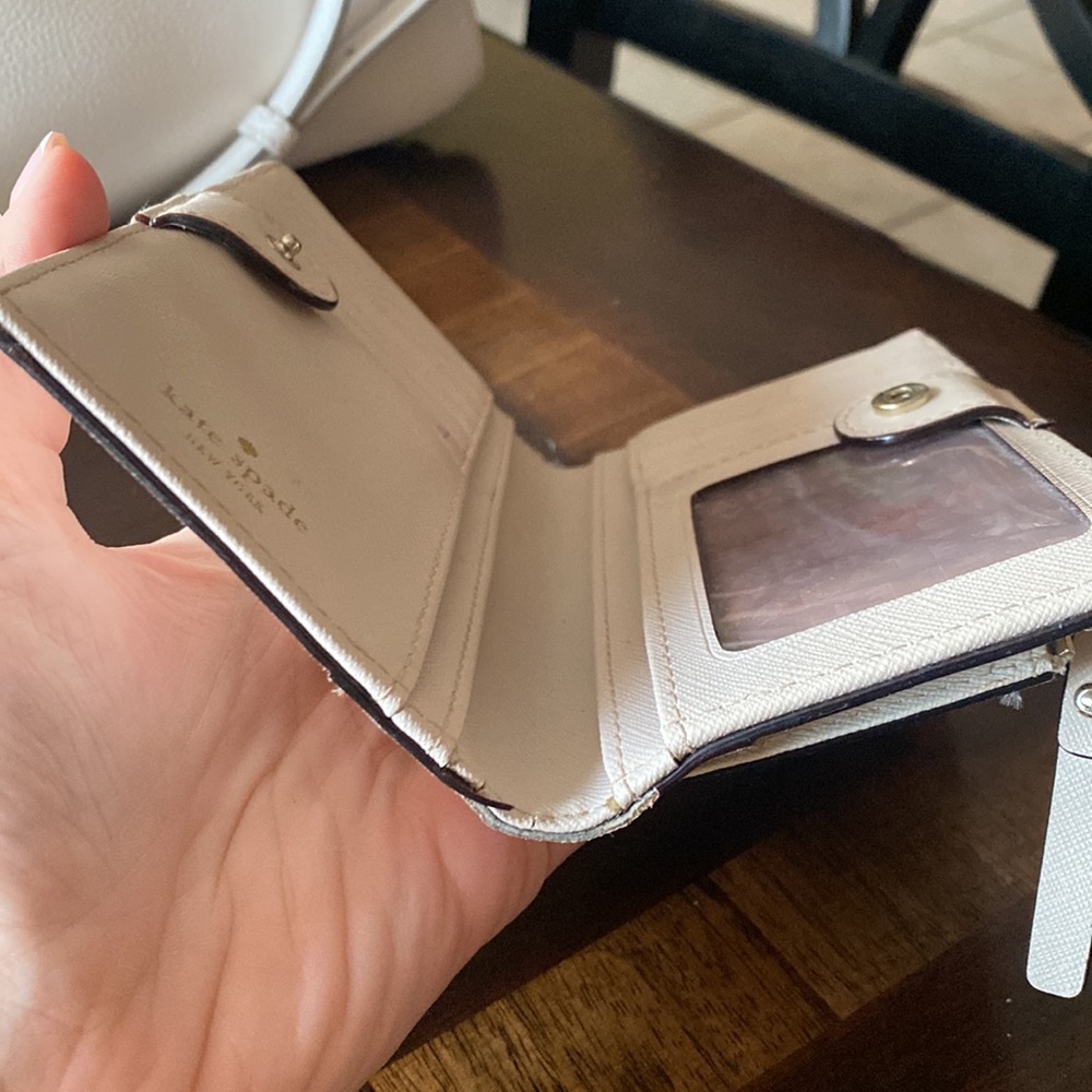 Kate Spade Wallet - Picture 5 of 6